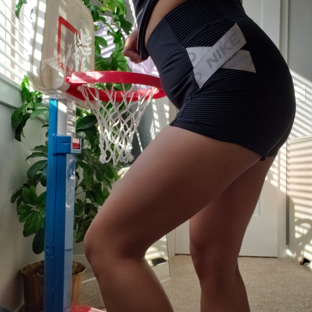 Nike Aeroadapt Shorts(Large)